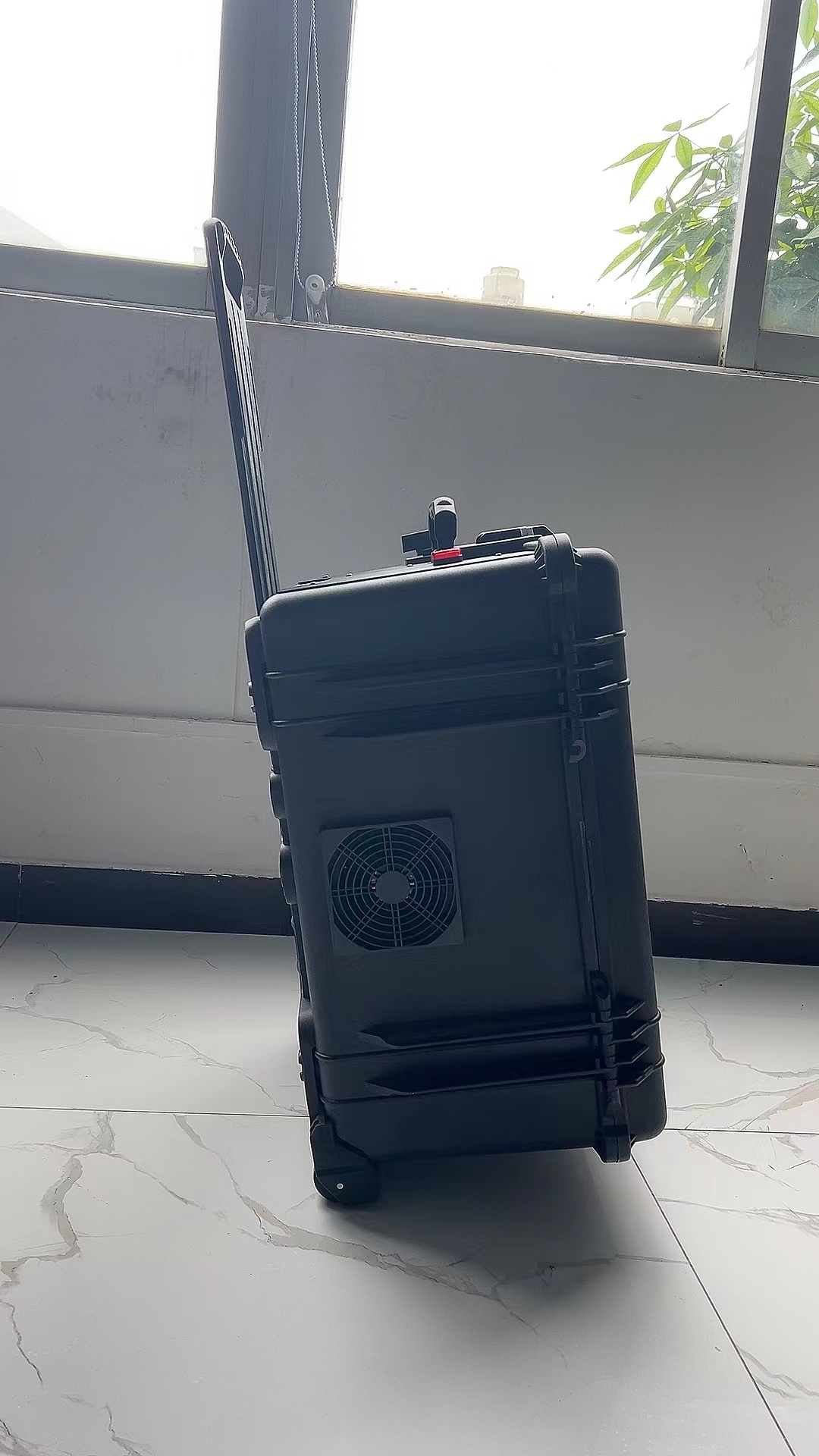 吴兴手拉箱型移动通信干扰器